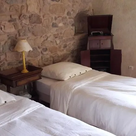 Bed & Breakfast L'escalet 2*
